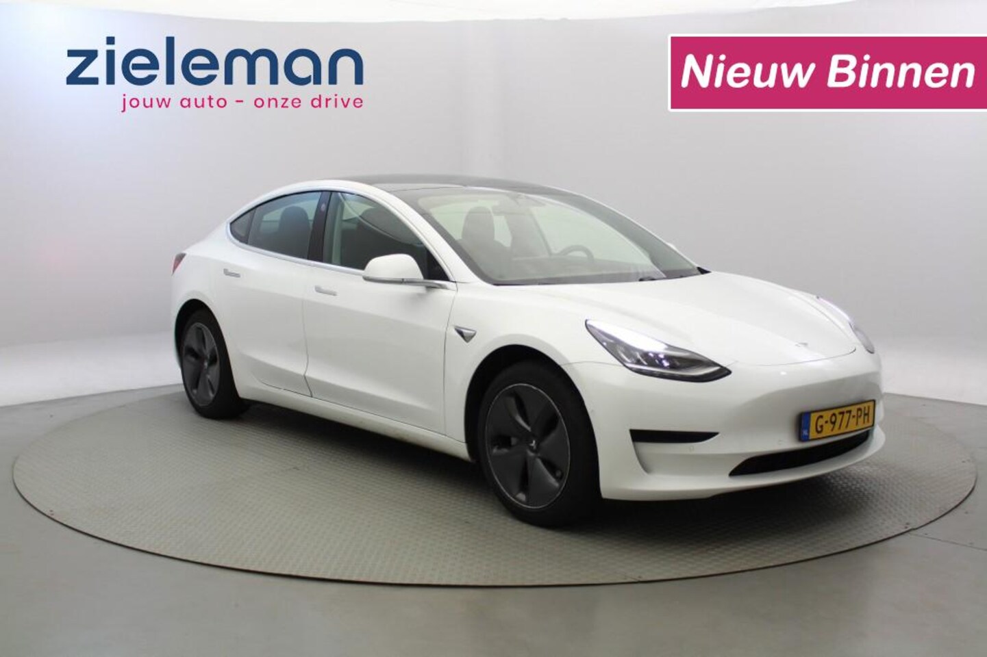 Tesla Model 3 - Standard RWD Plus 60 kWh - Panorama, Leer, Camera - AutoWereld.nl