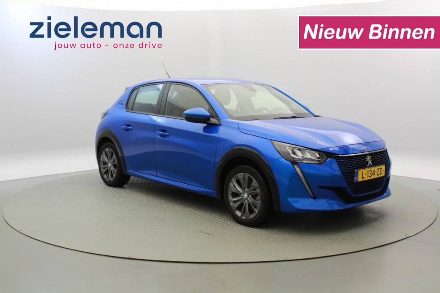 Peugeot e-208 - EV Active Pack 50 kWh - Carplay, Stoelverw. - AutoWereld.nl