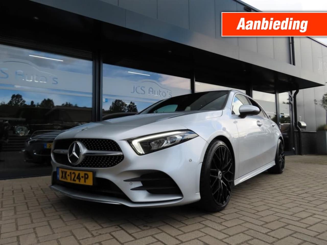 Mercedes-Benz A-klasse - 180 Business Solution AMG Aut. Pano 19 Inch 2019 - AutoWereld.nl