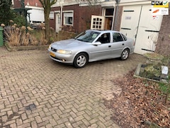 Opel Vectra - 1.6-16V Pearl Automaat Nieuwe Apk