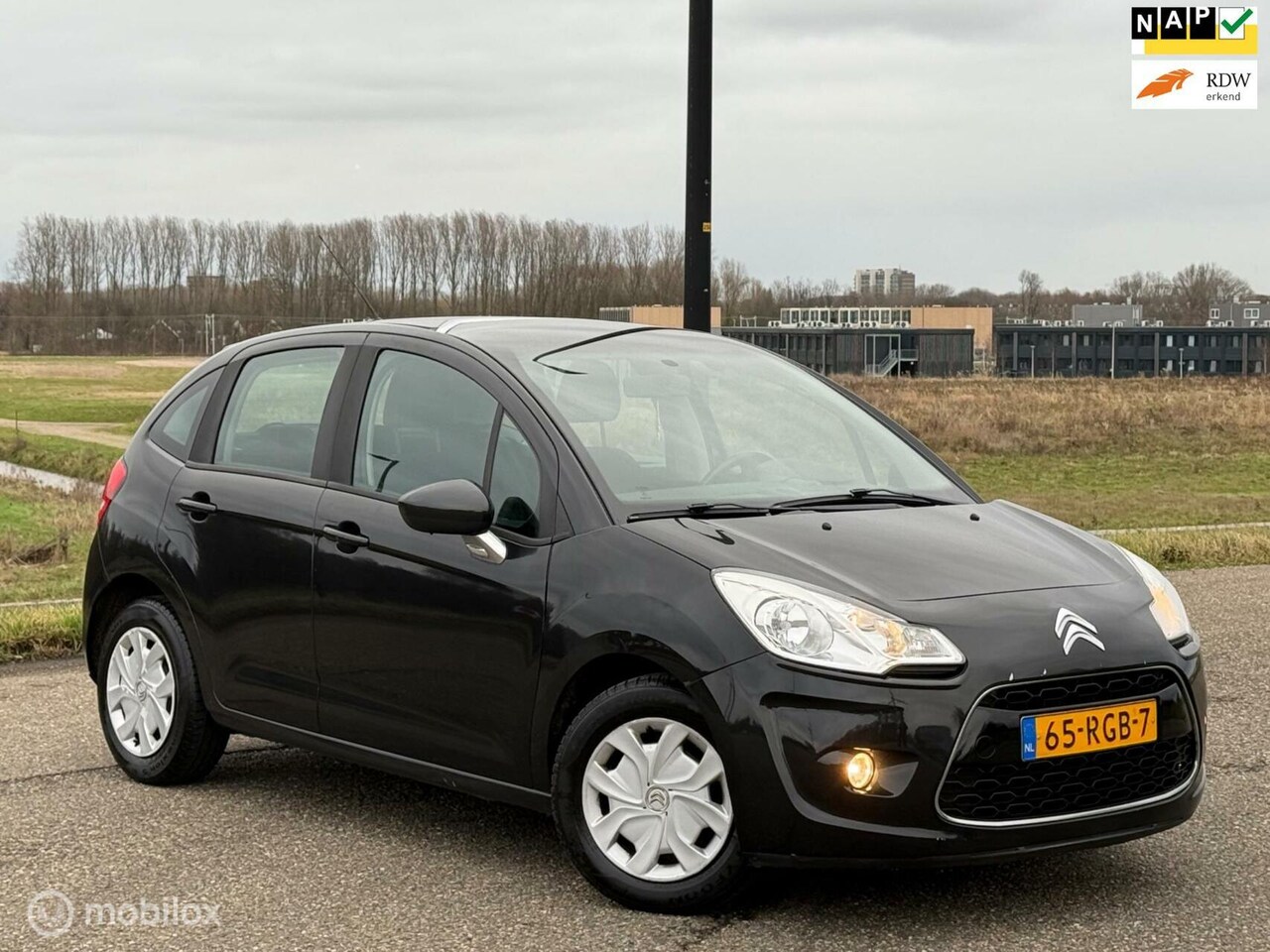 Citroën C3 - 1.6 e- HDi Pano| Clima| Navi| Cruise| Nap| Boekje - AutoWereld.nl