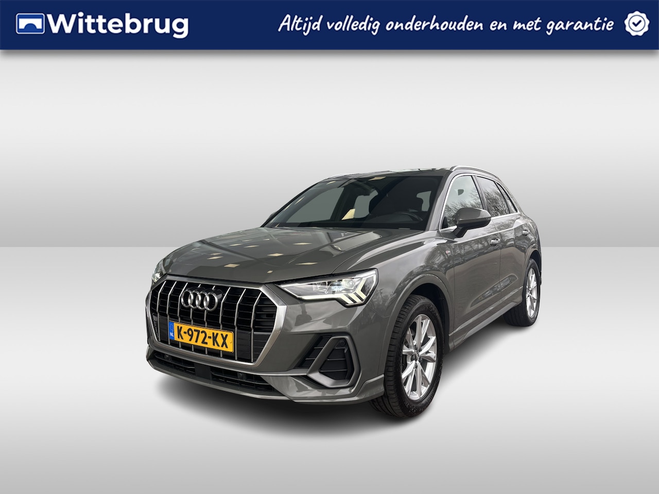 Audi Q3 - 35 TFSI S edition AUT/ Metallic/ Digitale Cockpit/ / Led/ Panoramadak/ S Line int. + ext. - AutoWereld.nl