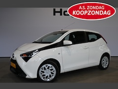 Toyota Aygo - 1.0 VVT-i x-play limited Airco Cruise control 1e Eigenaar Apple carplay Camera Inruil moge