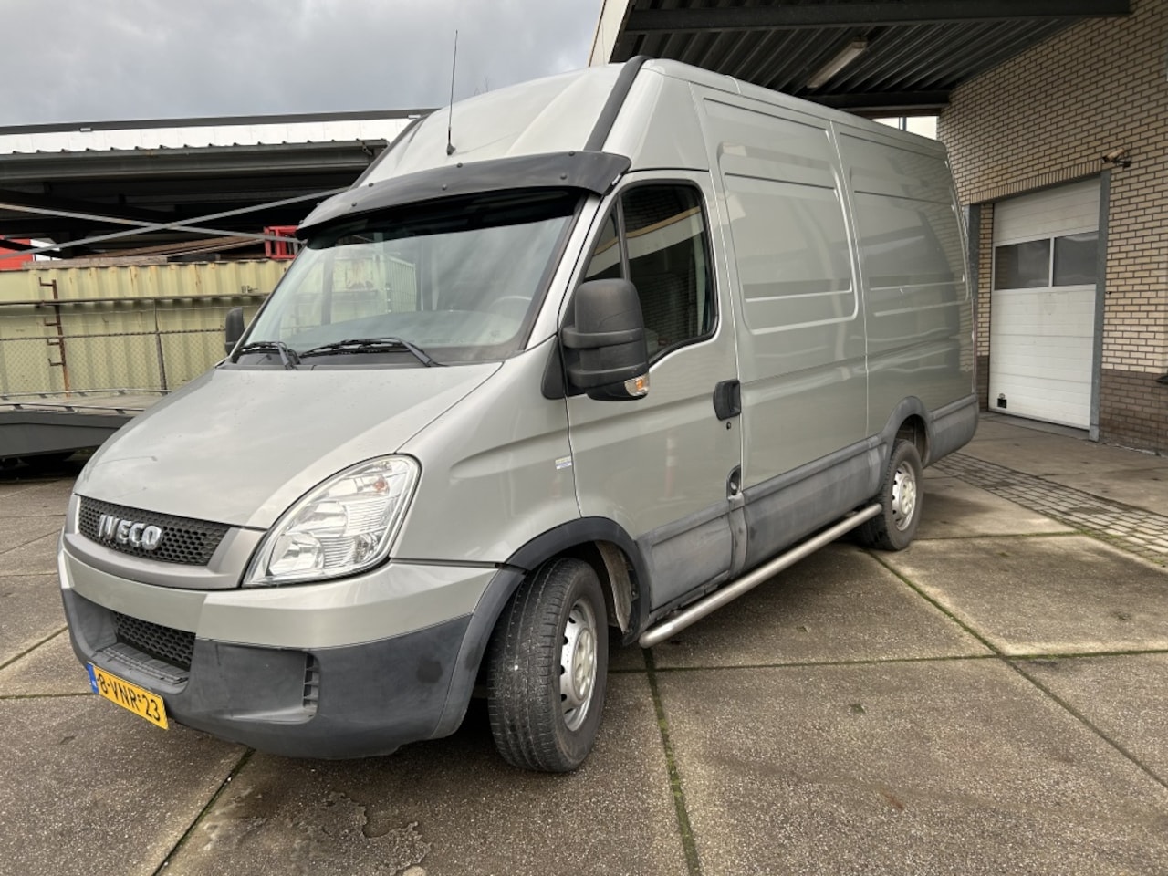 Iveco Daily - 35S11V 330 H3 AUT 3500KG TREKGEWICHT - AutoWereld.nl