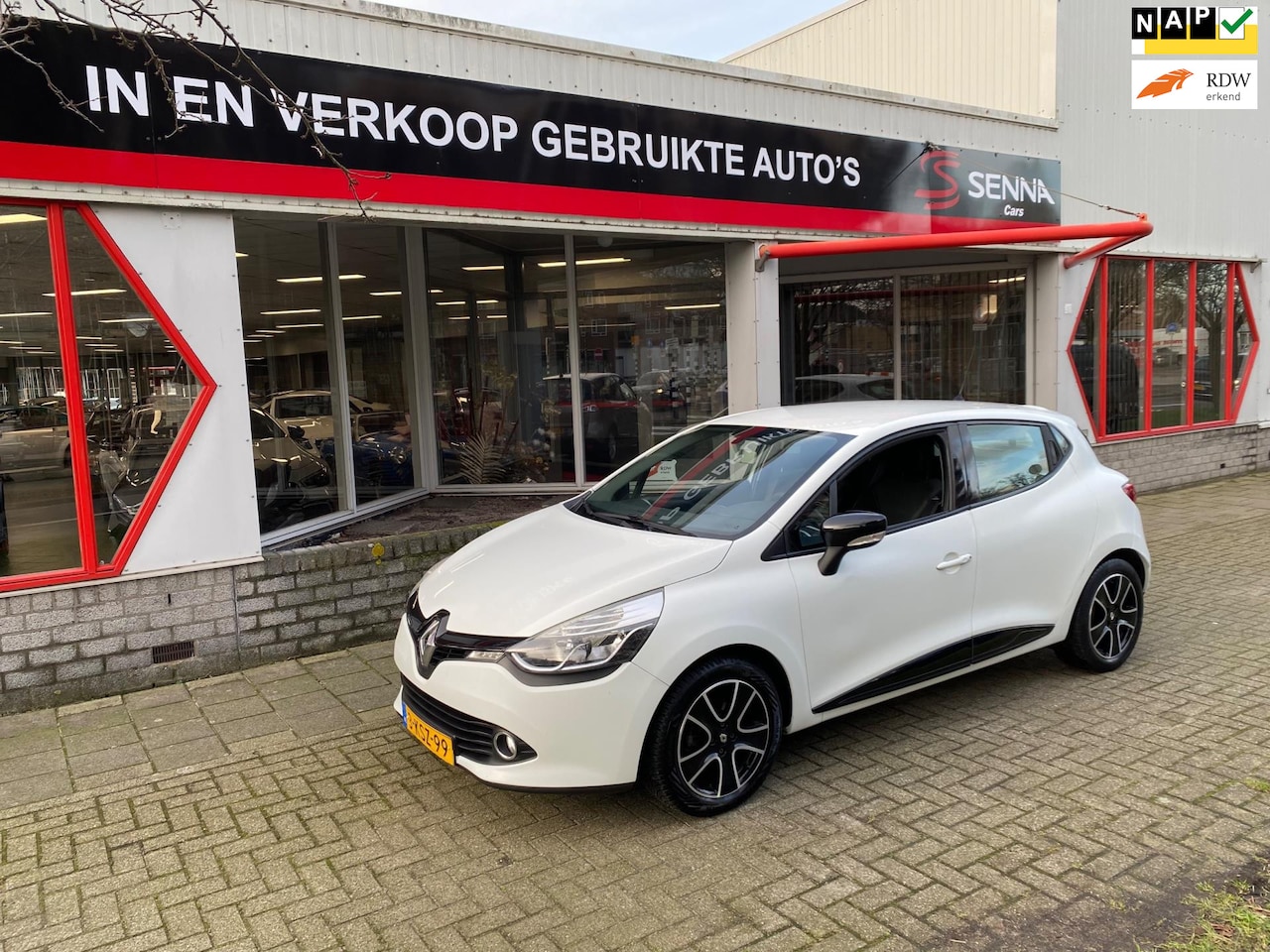 Renault Clio - 0.9 TCe Expression - 5 drs - Navi - Bass Reflex - AutoWereld.nl