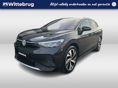 Volkswagen ID.4 - First Edition 77 kWh 204pk / 20" LMV / Navigatie / Warmtepomp / Camera / Stuur en Stoelver