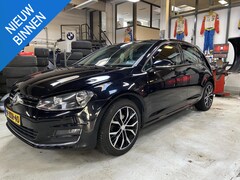 Volkswagen Golf - 1.2 TSI Business Edition