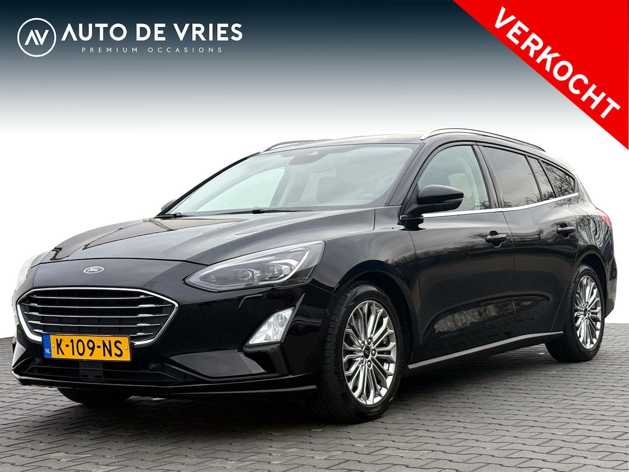 Ford Focus Wagon - 1.0 EcoBoost 125pk Titanium Business | ECC | Camera | Winterpakket | Trekhaak - AutoWereld.nl