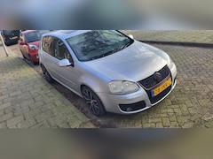 Volkswagen Golf - 1.6 FSI Sportline voor loop of sloop