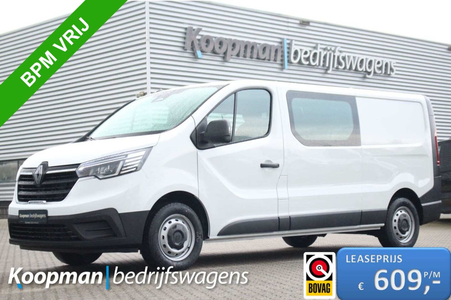 Renault Trafic - 2.0dCi 130pk T30 L2H1 DC | 6-Zits | Carplay/Android | Camera | Lease 609,- p/m - AutoWereld.nl