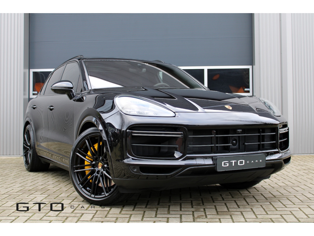 Porsche Cayenne - 4.0 Turbo PDLS+/Surround Camera / PSCB / Alcantara / Stoelventilatie/ Grayaudio Sound - AutoWereld.nl