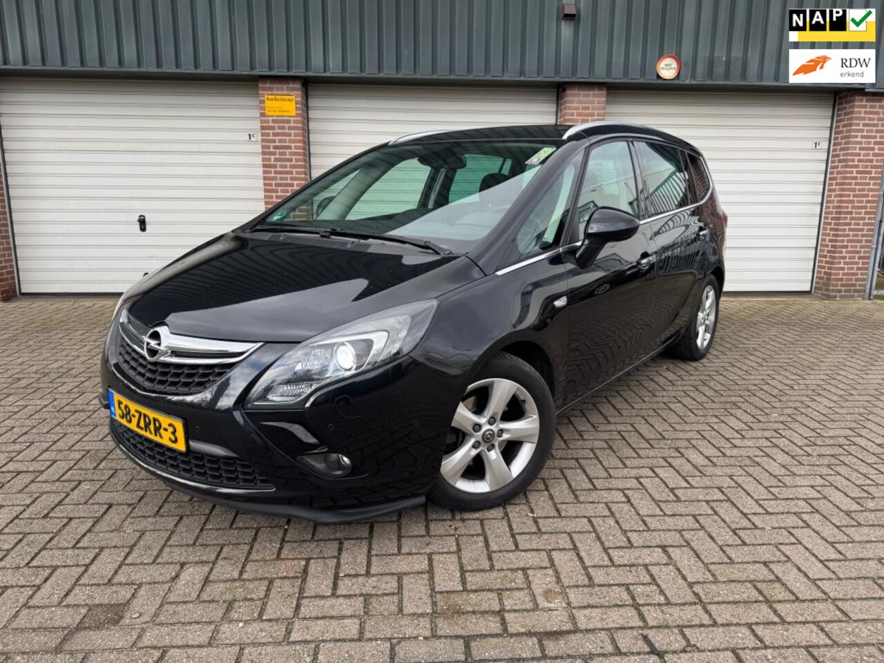 Opel Zafira Tourer - 1.4 Cosmo Xenon Navi 6 bak NW APK Fietsdrager - AutoWereld.nl