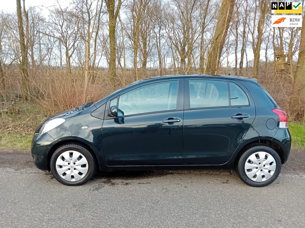 Toyota Yaris - 1.3 VVT-i Aspiration 1.3 VVTi Aspiration - AutoWereld.nl