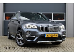 BMW X1 - sDrive20i X-Line Keyless / Panoramadak / Leder / HUD / Navi Prof / Trekhaak