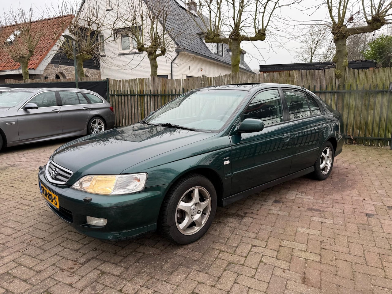 Honda Accord - 1.8i ES CH6 Facelift Airco Pano Cruise APK 16-01-2026 goed onderhouden - AutoWereld.nl