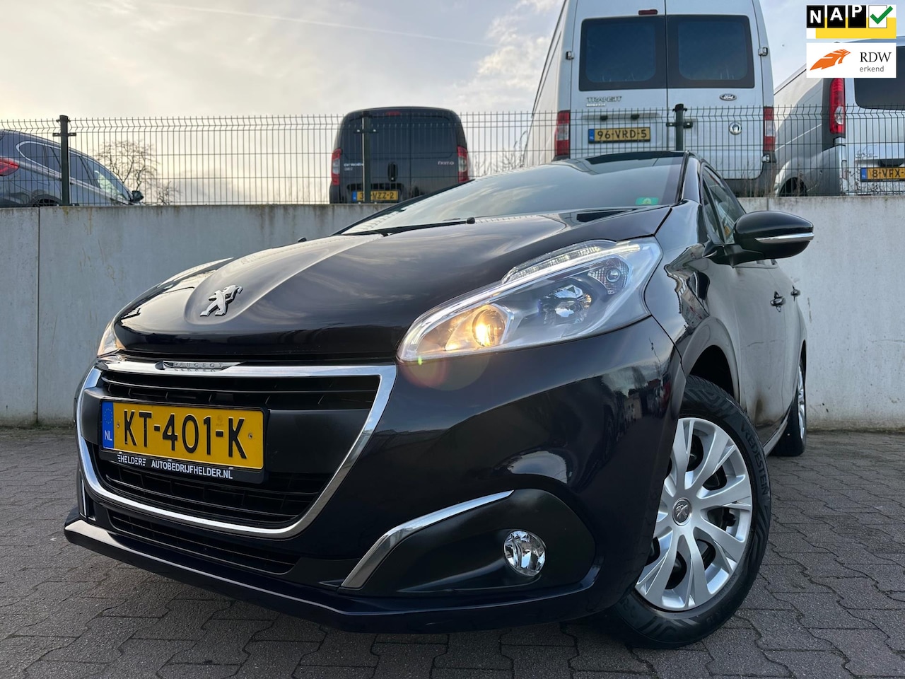 Peugeot 208 - 1.2 PureTech Blue Lion/FACELIFT/CARPLAY/NAVI/CRUISE/PDC/ZEER GOED ONDERHOUD/NAP/APK 11-202 - AutoWereld.nl