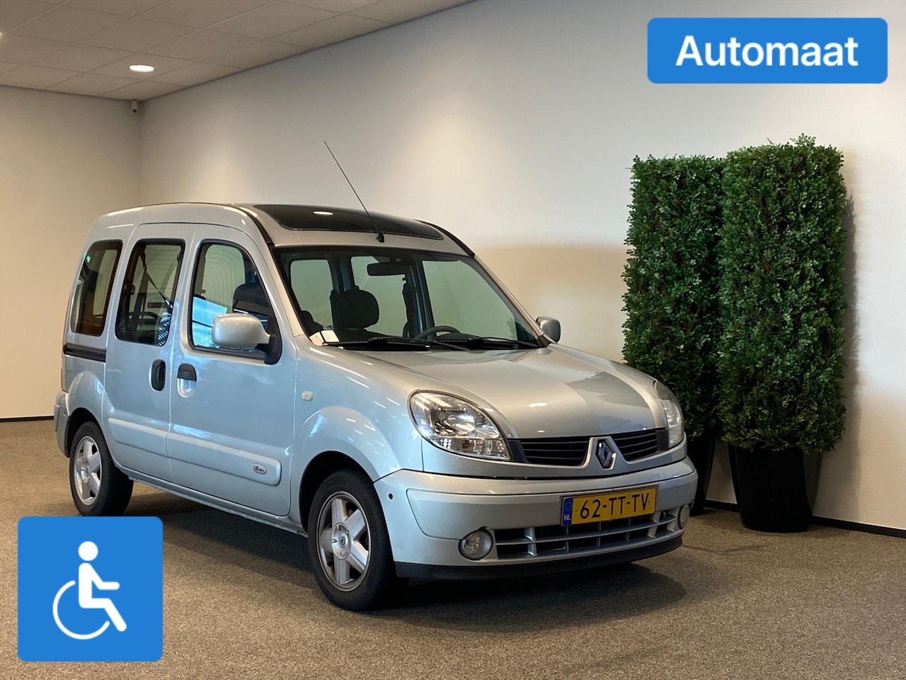 Renault Kangoo - Rolstoelauto Automaat (airco) 3+1 - AutoWereld.nl