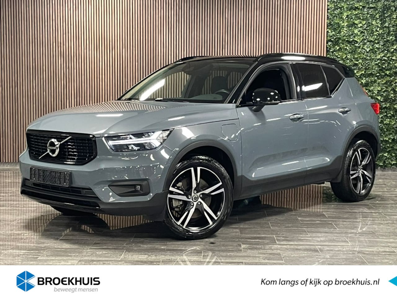 Volvo XC40 - T4 Recharge R-Design | Stoel en Stuurwielverwarming | Parkeercamera | BLIS Dode Hoek Detec - AutoWereld.nl