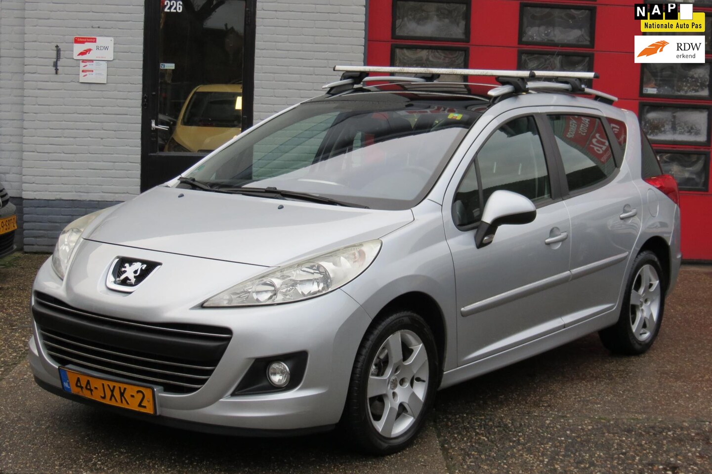 Peugeot 207 SW - 1.6 VTi Première 1.6 VTi Première , NAVI, PANO, PDC , - AutoWereld.nl