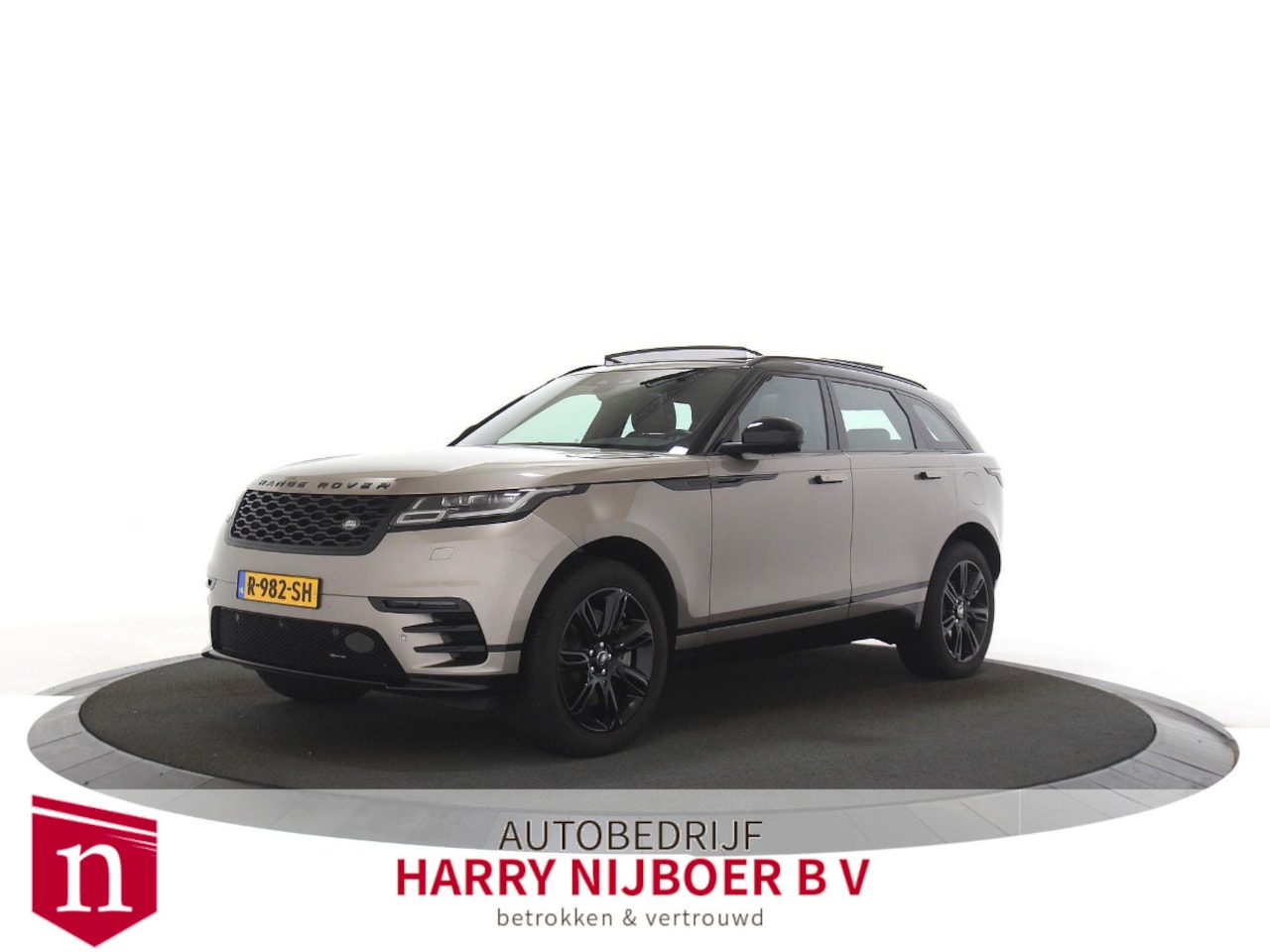 Land Rover Range Rover Velar - 2.0 P400e Edition Panoramadak / Trekhaak / Lage km stand - AutoWereld.nl