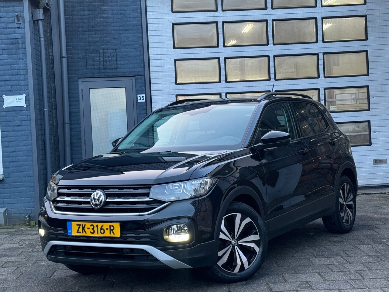 Volkswagen T-Cross - 1.0 TSI Life | Clima | Camera | Virtual | Cruise | N.A.P - AutoWereld.nl