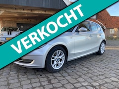 BMW 1-serie - 118i Business Line Zeer nette en goed onderhouden auto