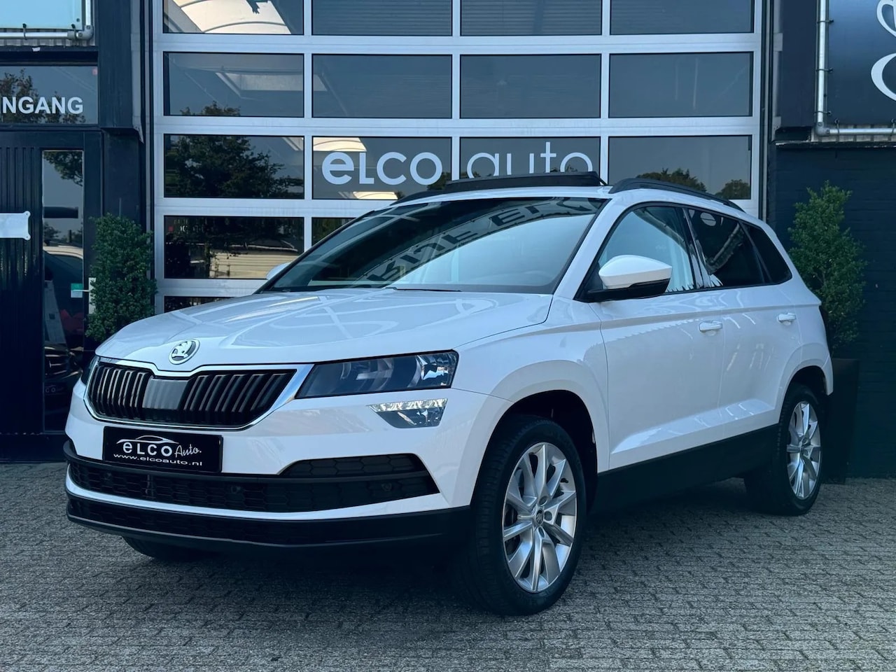 Skoda Karoq - 1.5 TSI ACT Style Business / Pano - AutoWereld.nl