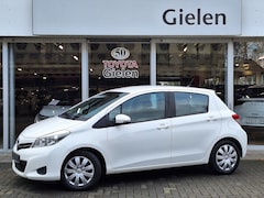 Toyota Yaris - 1.3 VVT-i 5D Aspiration Plus | Trekhaak, Navigatie, Parkeercamera, Bluetooth, Stuurbedieni