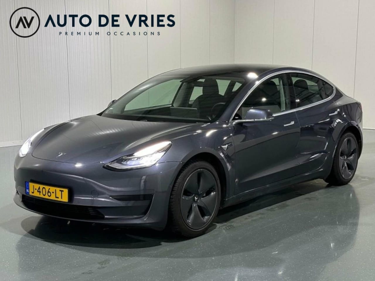 Tesla Model 3 - Standard RWD Plus 60 kWh | Zwart leder | Premium audio | Trekhaak - AutoWereld.nl