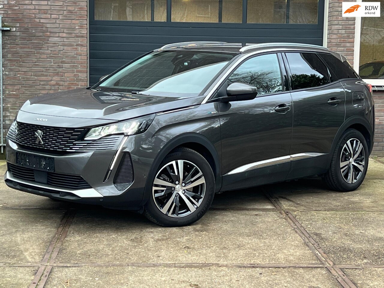 Peugeot 3008 - HYbrid 225 Allure | Trekhaak | Adaptive Cruise Control | Handsfree achterklep | Stoelverwa - AutoWereld.nl