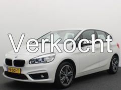 BMW 2-serie Active Tourer - 220i 190PK 4 Cilinder Executive AUTOMAAT / FULL LED / PDC / HEAD-UP / GR NAVI / CLIMA / NL