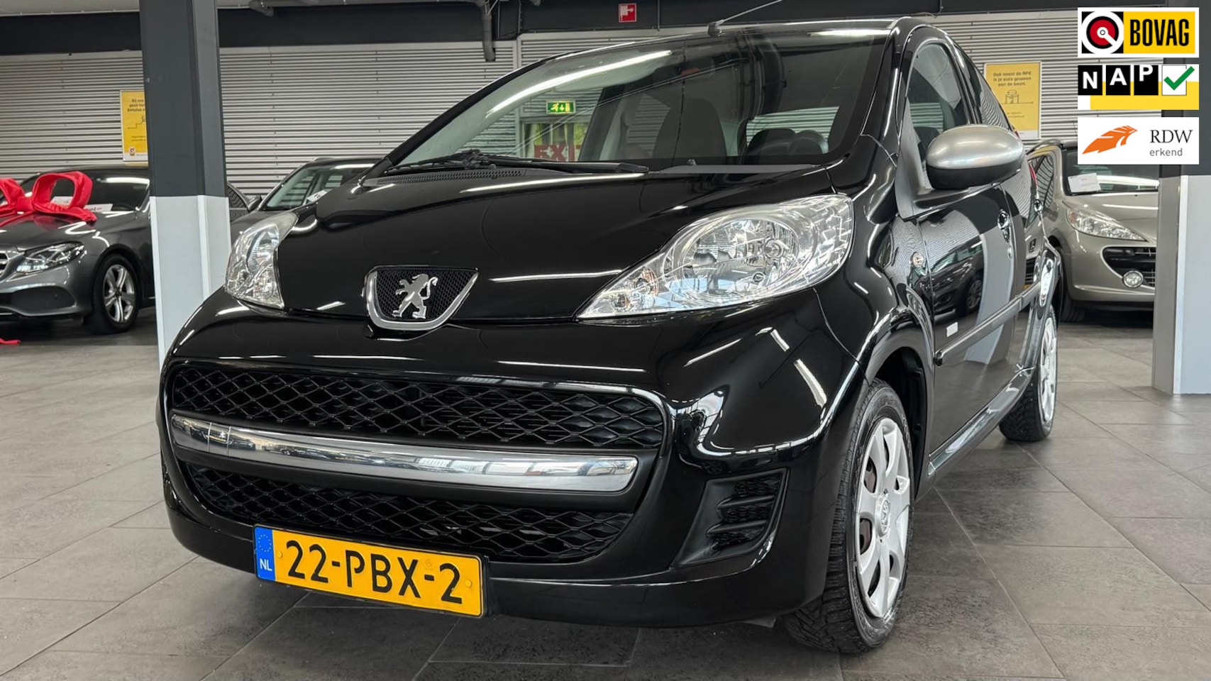 Peugeot 107 - 1.0-12V Millesim 200 1-eigenaar luxe uitvoering 5-deurs airconditioning elektrische pakket - AutoWereld.nl