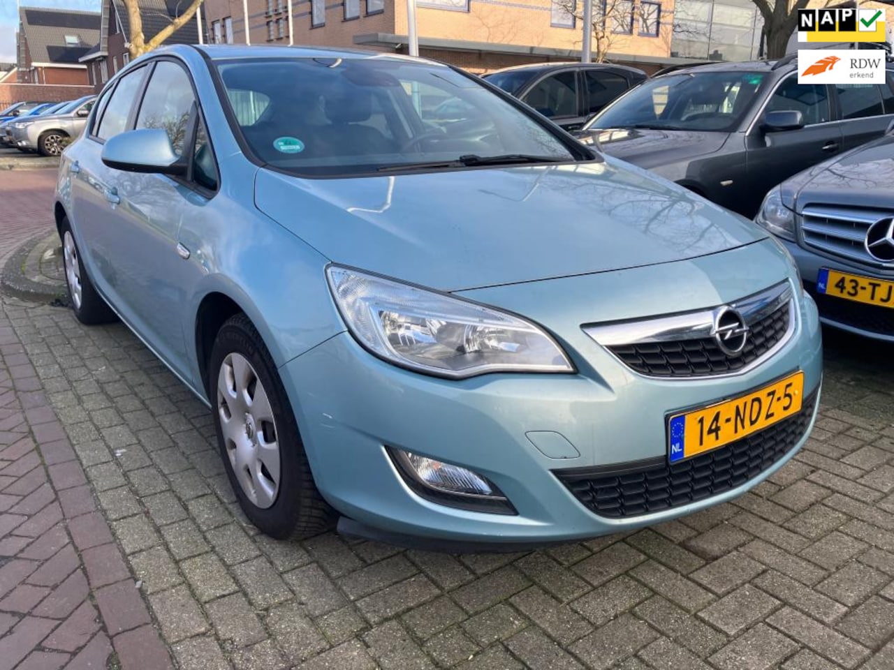 Opel Astra - 1.6 Edition Airco Automaatbak niet goed! - AutoWereld.nl