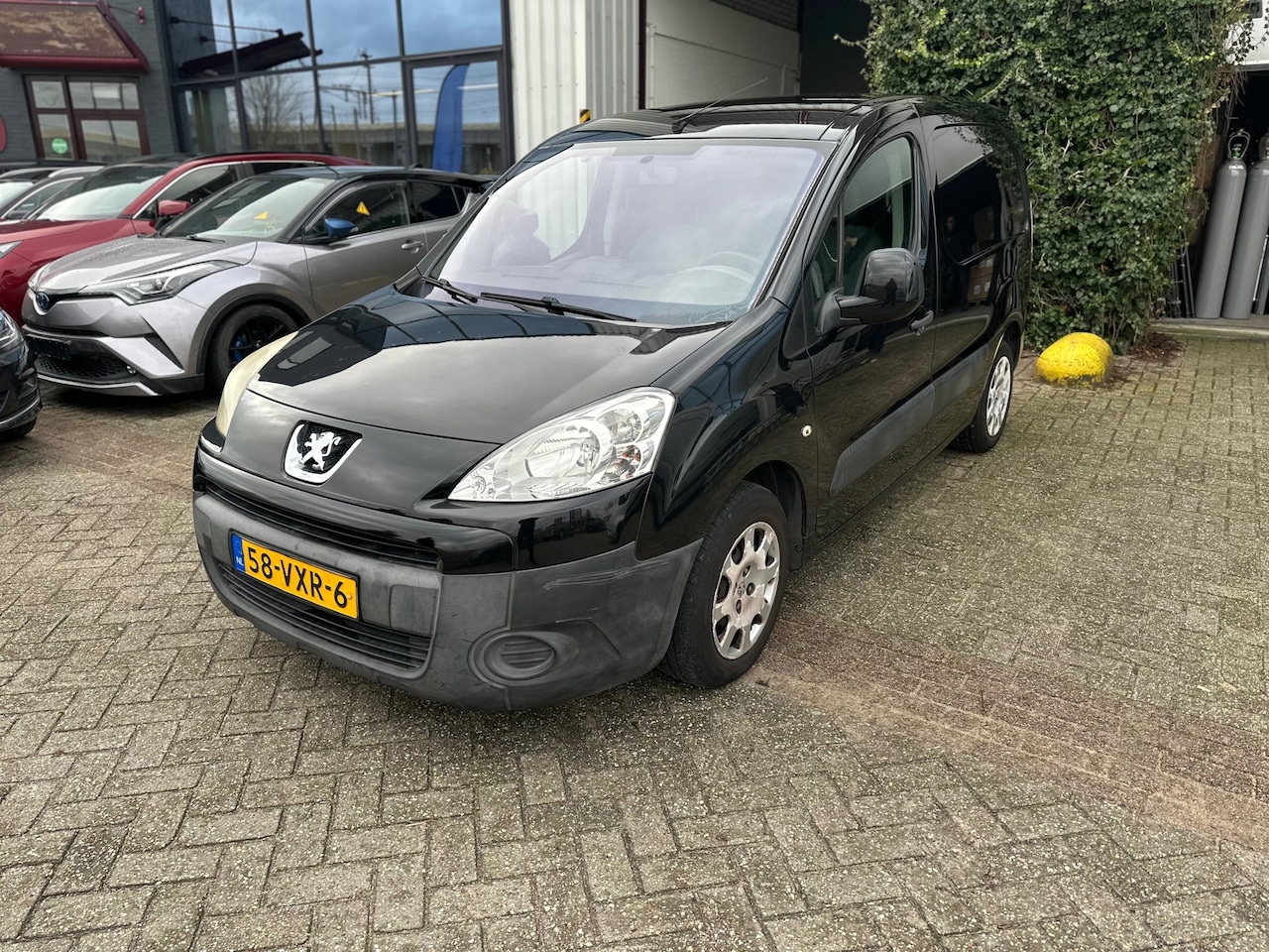 Peugeot Partner - 120 1.6 HDI L1 XR 120 1.6 HDI L1 XR - AutoWereld.nl