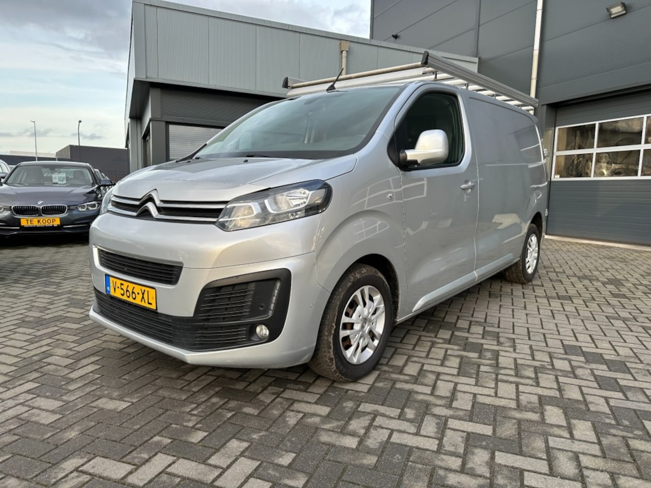 Citroën Jumpy - 2.0 BlueHDi Business XL SenS Navi Camera Trekhaak Imperial - AutoWereld.nl