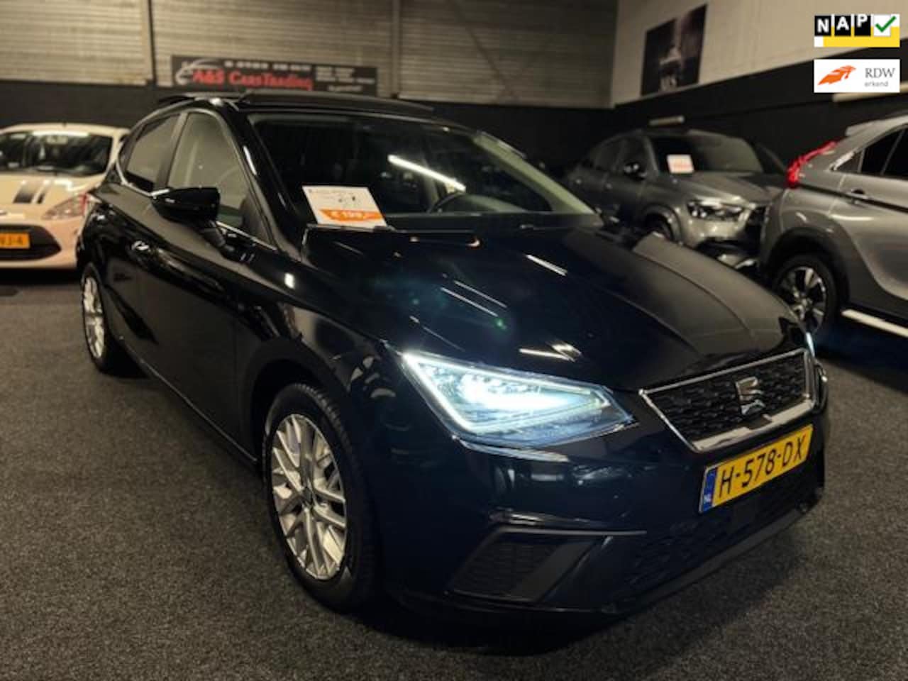 Seat Ibiza - 1.0 TSI Style Business Intense/Pano - AutoWereld.nl