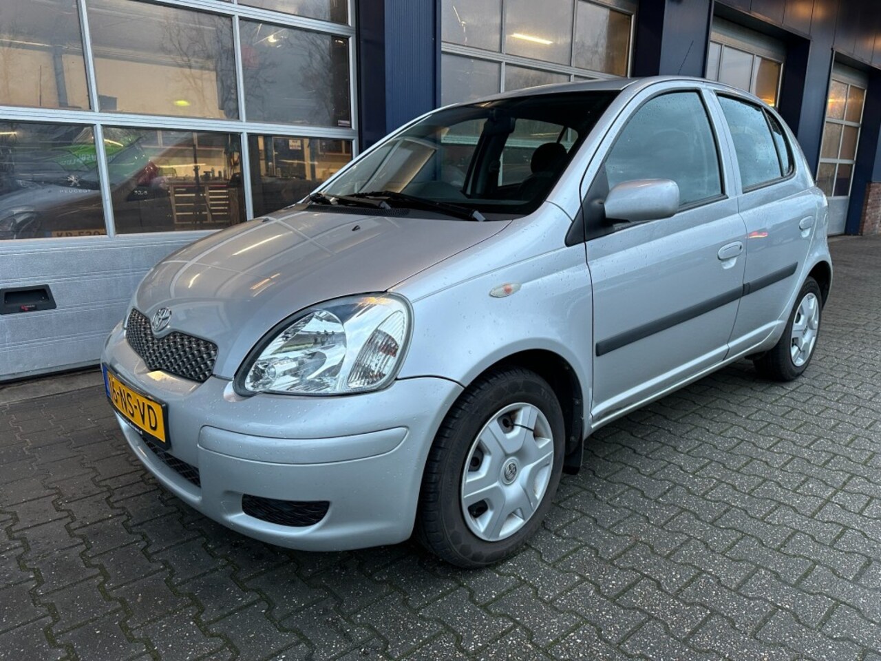 Toyota Yaris - 1.3 VVT-i Sol 1.3 VVT-I SOL - AutoWereld.nl