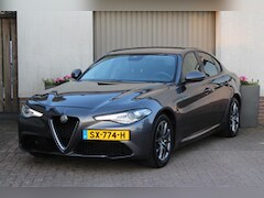 Alfa Romeo Giulia - 2.2 JTD 180 PK Super Sportpack 8TR Automaat Led Trekhaak