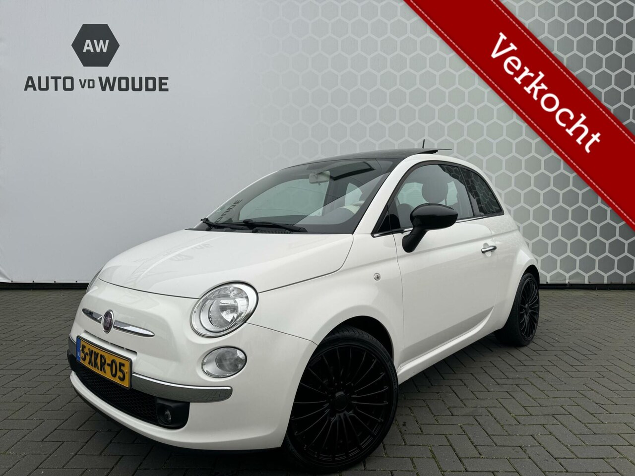 Fiat 500 - 0.9 TwinAir Turbo Gucci Panoramadak Airco 17 inch - AutoWereld.nl