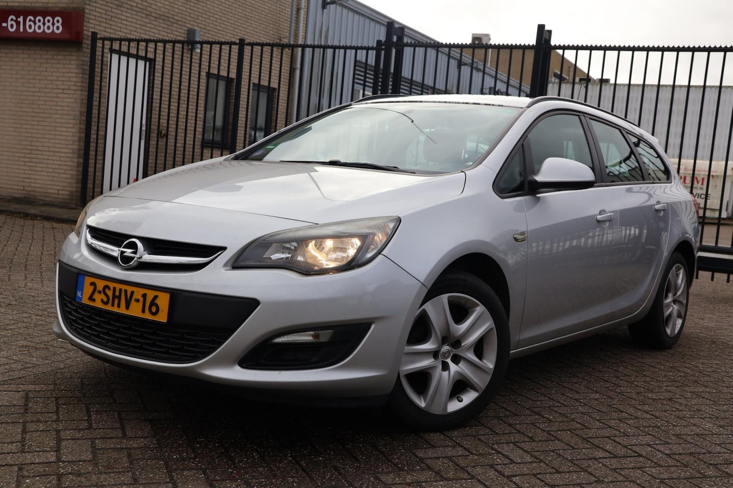 Opel Astra Sports Tourer - 1.4 Turbo Edition- 3rd gear deffect! LEES ad! - AutoWereld.nl