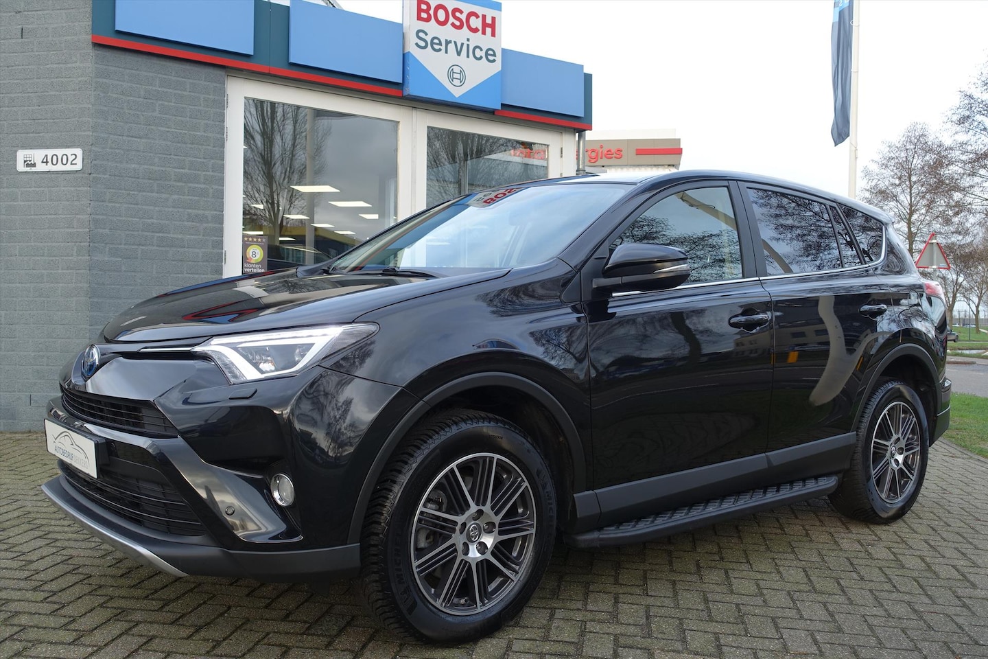 Toyota RAV4 - 2.5 VVT-i Hybrid 197pk 2WD Aut Style | LED | TREKHAAK | STUUR VERW | STOEL VERW - AutoWereld.nl