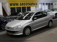 Peugeot 206 - 1.4-16V Quiksilver NAP, Airco, Stuurbekrachtiging