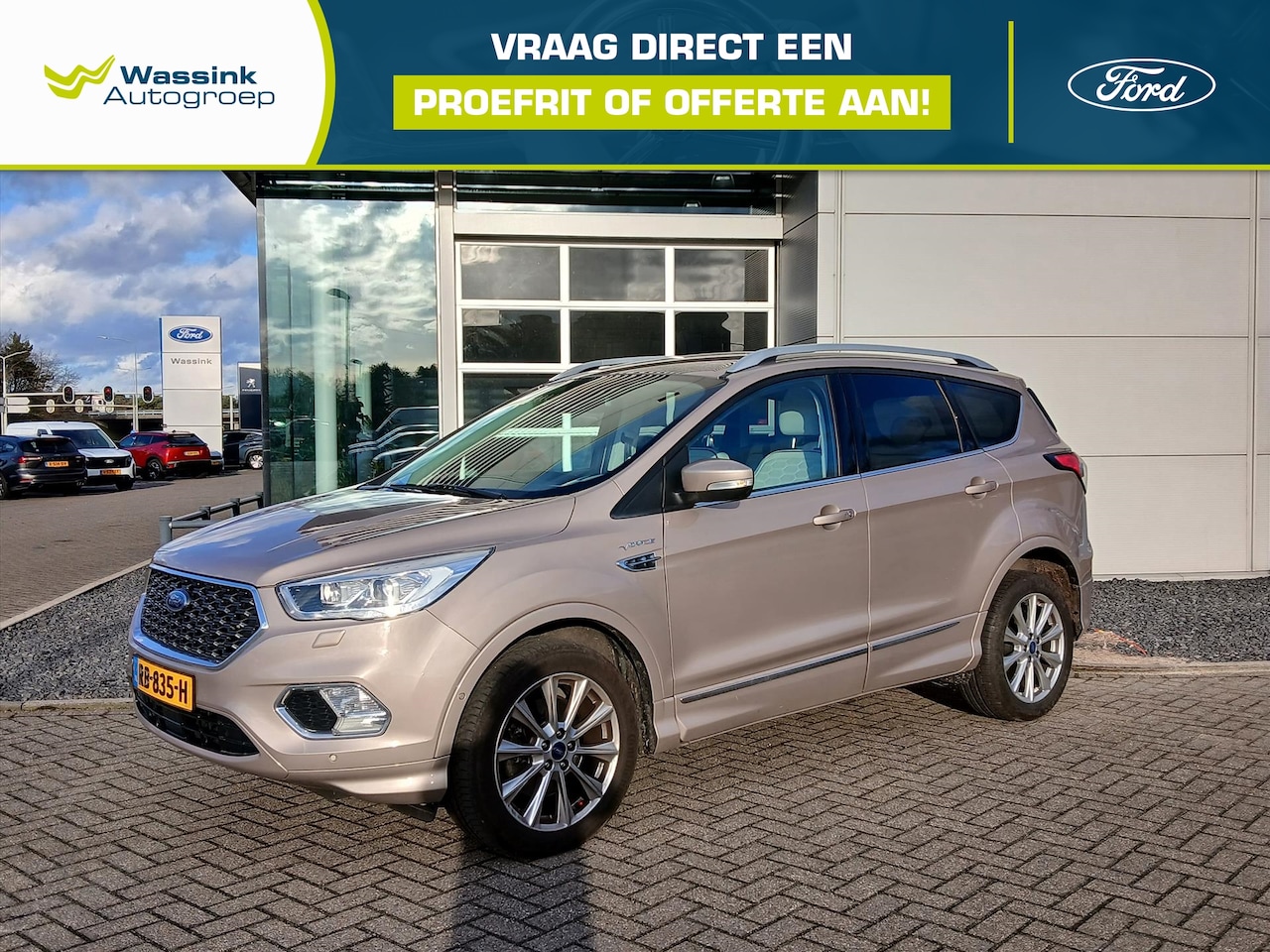 Ford Kuga - 1.5 EcoBoost 182PK 4WD AUTOMAAT Vignale | Lederen bekleding | Navigatie | Camera | Licht m - AutoWereld.nl