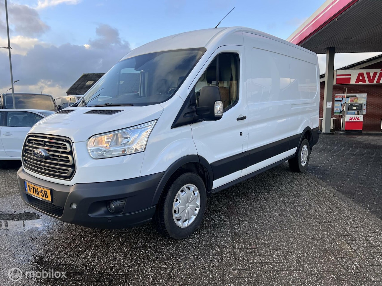 Ford Transit - 350 2.0 TDCI L3H2 DC Ambiente RWD - AutoWereld.nl