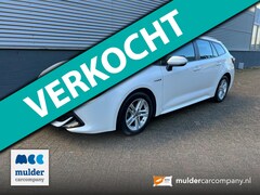 Toyota Corolla Touring Sports - 1.8 Hybrid Active Trekhaak / Dealer onderhouden / Adaptive cruise / MCC / Gouda