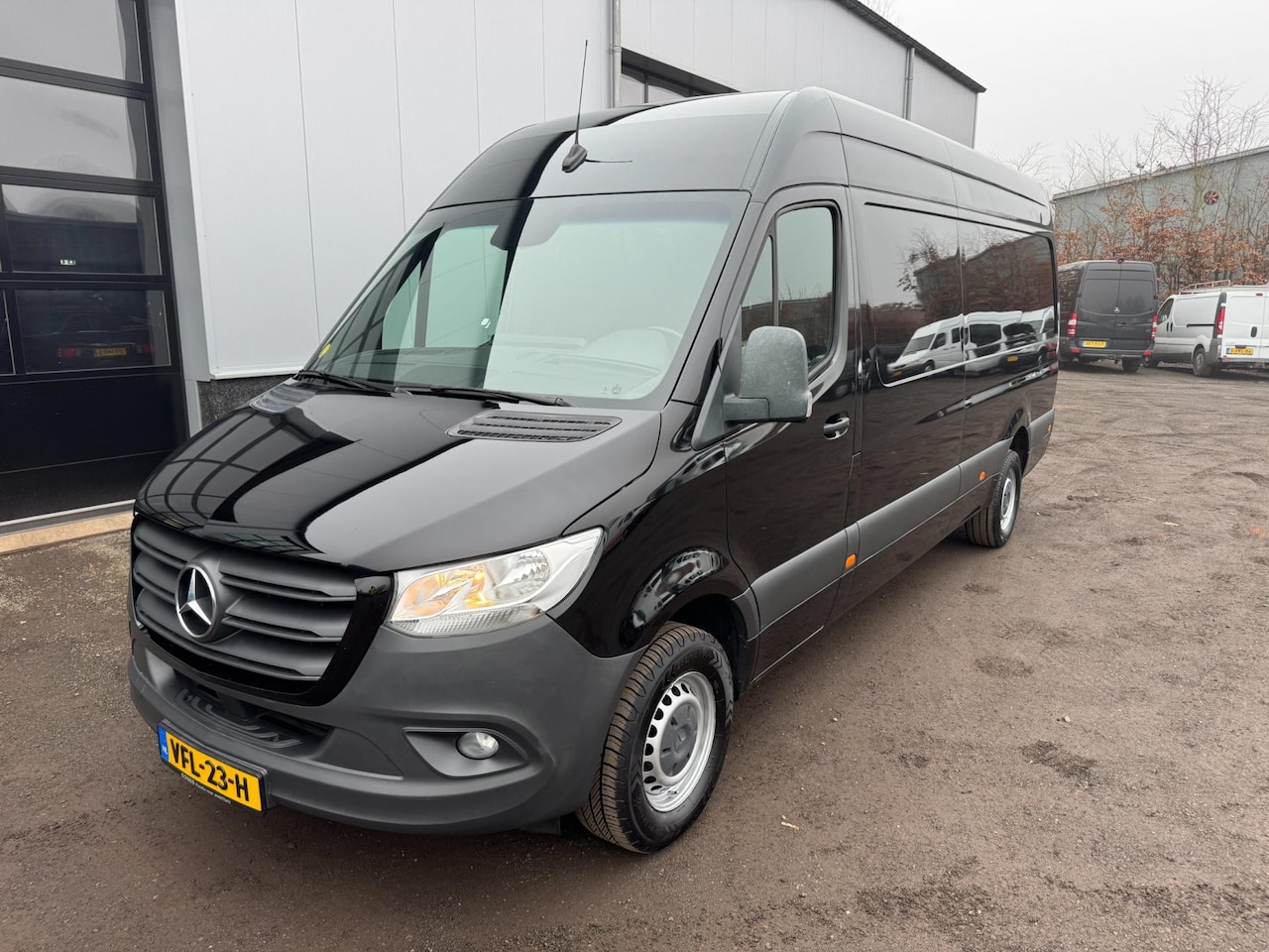 Mercedes-Benz Sprinter - 319 3.0 CDI V6 L3H2 3500KG Trekhaak / Camera / Cruise - AutoWereld.nl