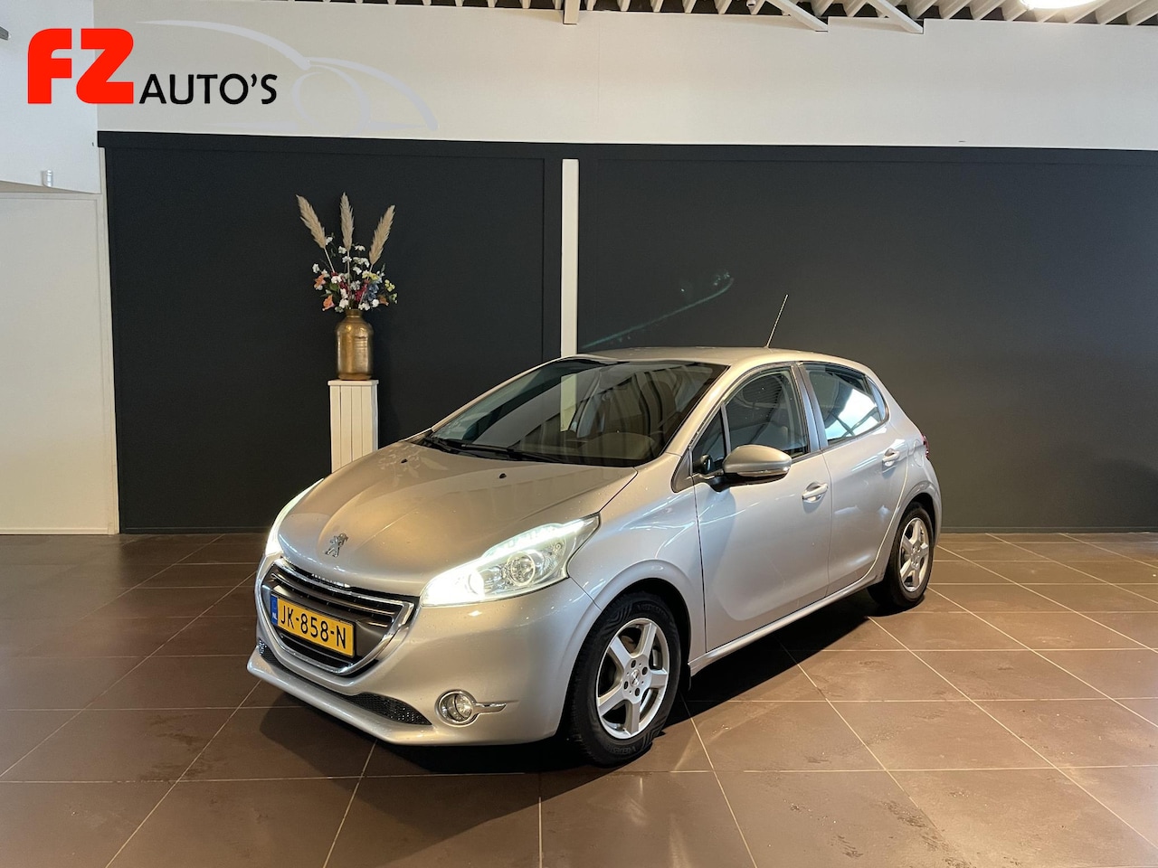 Peugeot 208 - 1.2 Vti Allure 1.2 VTi Allure - AutoWereld.nl