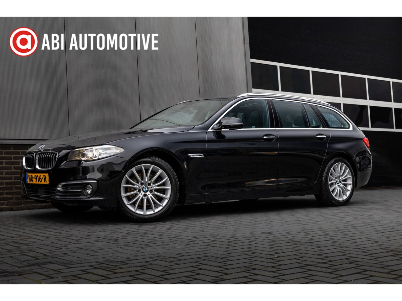 BMW 5-serie Touring - 520i 184 pk Luxury Edition / Facelift-Model / NL-Auto/ Harman&Kardon/ Keyless/ Head-Up/ 36 - AutoWereld.nl