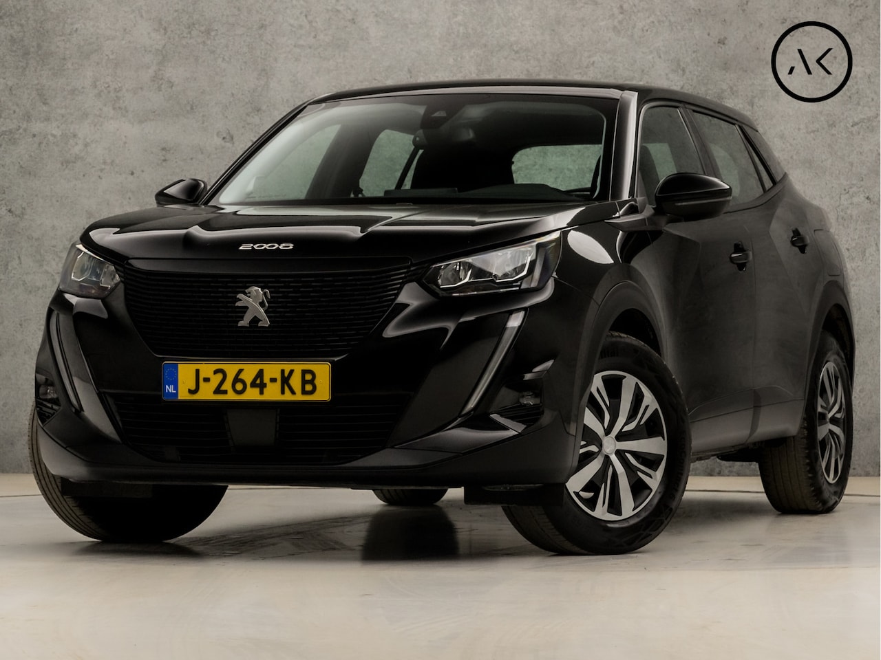 Peugeot 2008 - 1.2 PureTech Sport (APPLE CARPLAY, 360 CAMERA, CLIMATE, SPORTSTOELEN, DAB+, PARKEERSENSORE - AutoWereld.nl