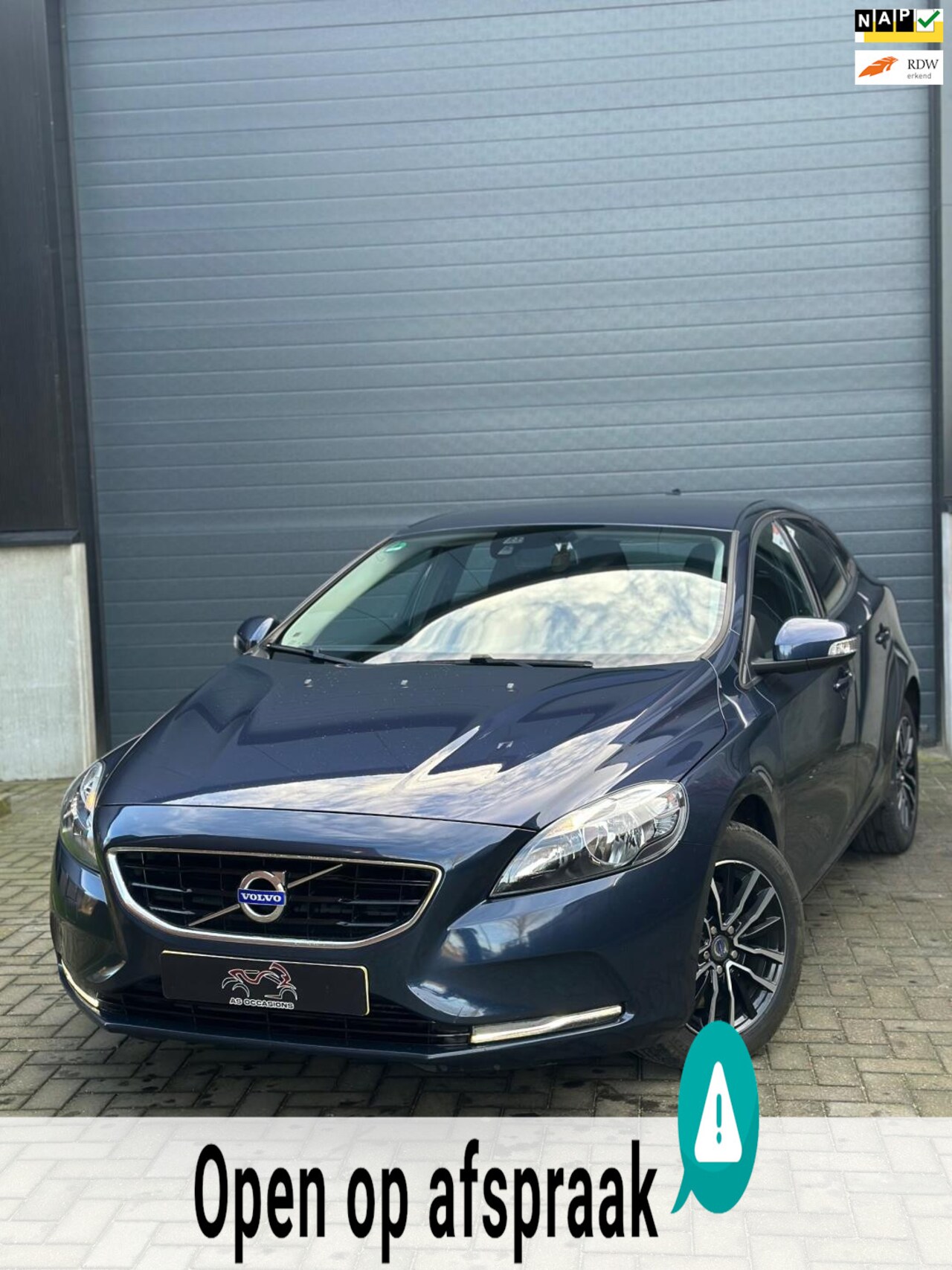 Volvo V40 - 2.0 D4 Base Business 2.0 D4 Base Business - AutoWereld.nl